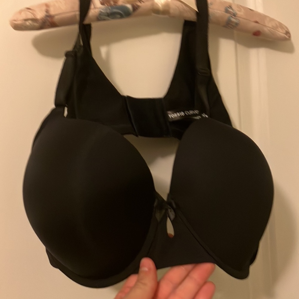 Black Bra with hole in middle